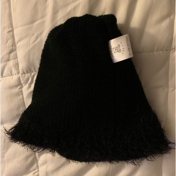 Teddy Fresh Fuzzy Mini Beanie [OS, Black] - Picture 3 of 5